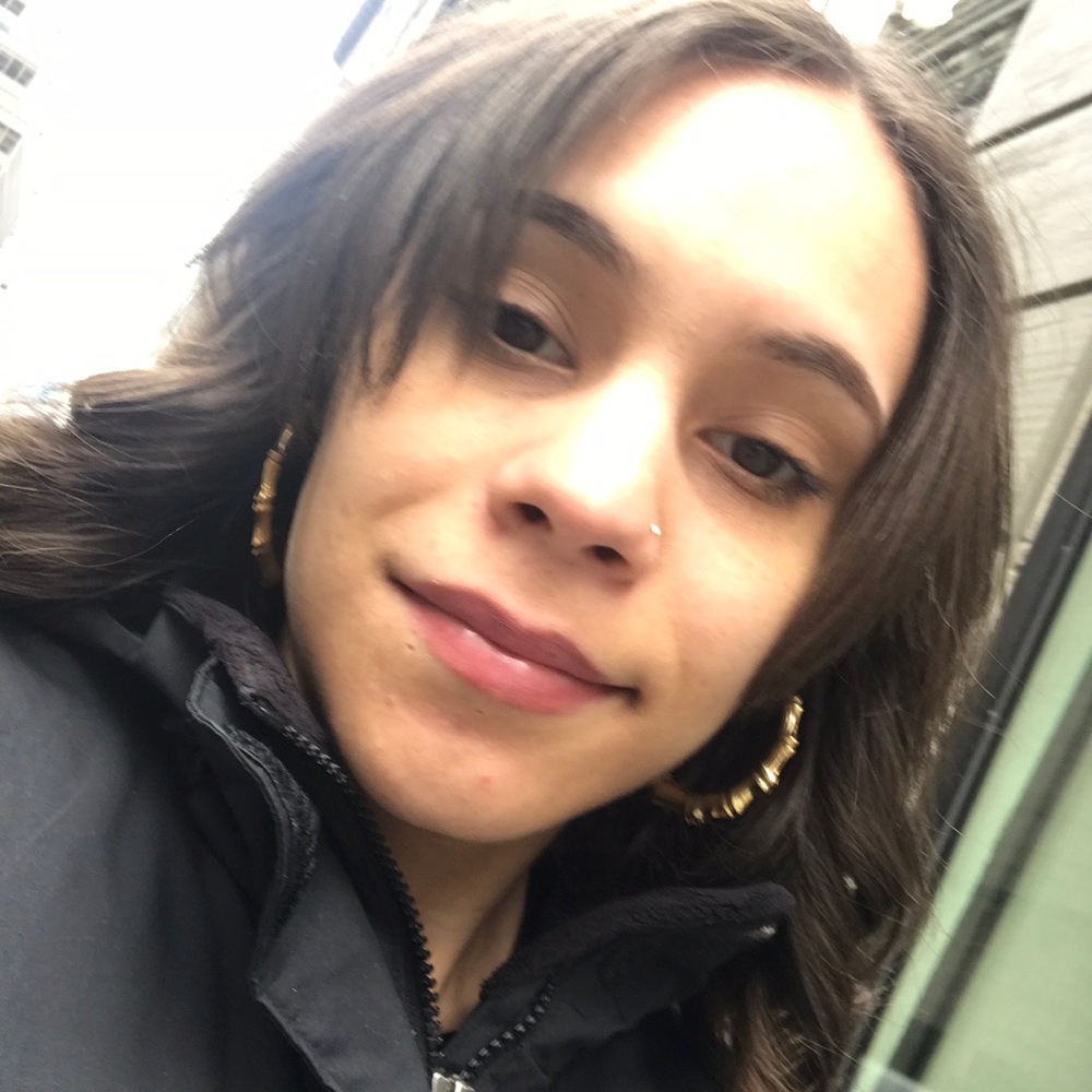 Meet your Posher, Carolina